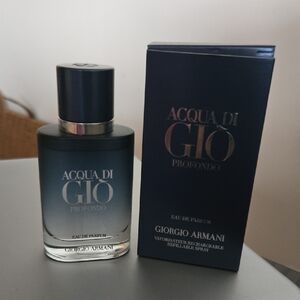 Giorgio Armani Acqua di Giò Profondo - Black / Deep Blue Gradient
